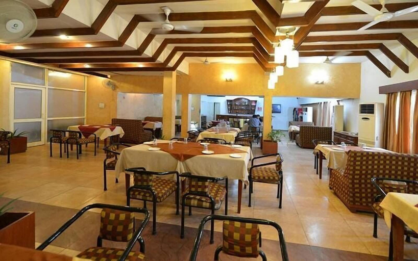 Food & Drinks, Magpie Tourist Resort, Faridabad
