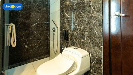 Bathroom 4