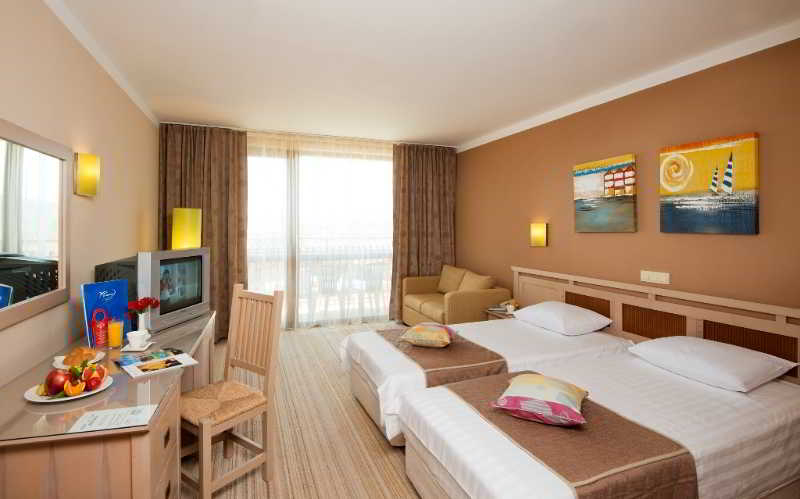 Bedroom 3, HVD Clubhotel Miramar, Nesebar