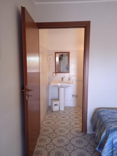 Bedroom 3, Casantica, Messina