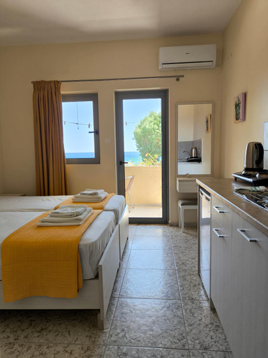 Others 3, Alexia Rooms, Crete