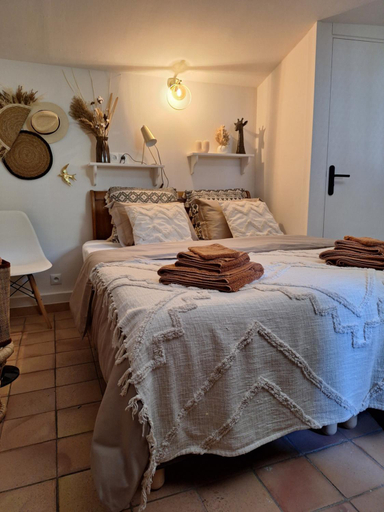 Bedroom 2, Villa Sisyphe chambre"la jeanette", Var