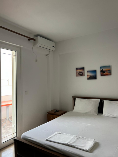 Others 5, Guesthouse Butrinti, Sarandës