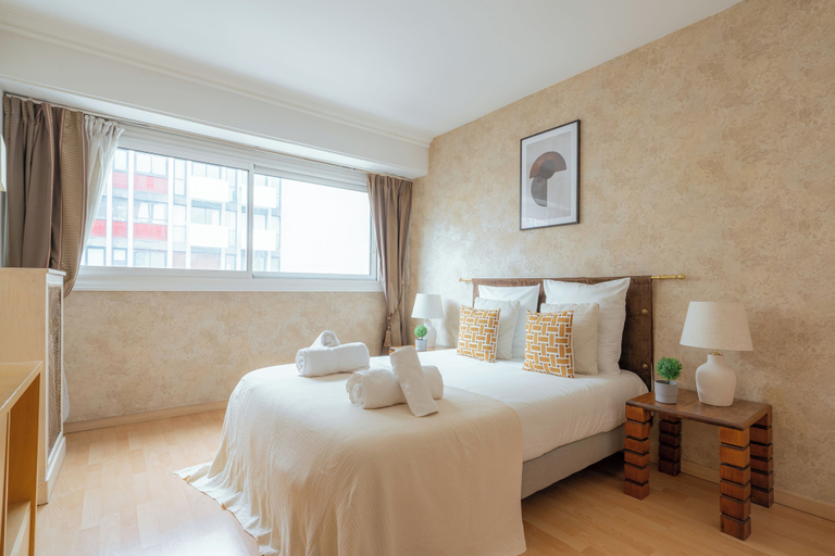 Bedroom 2, Magnifique 5 pieces au 15eme, Paris