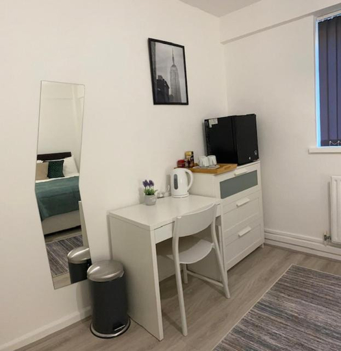 Others, PRIVATE ROOM IN SIDMOUTH STREET, KINGS CROSS, London