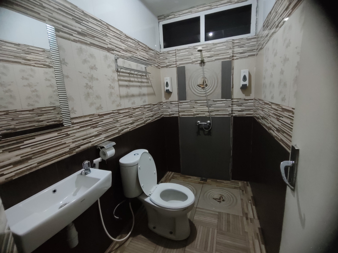 Bathroom 5, Hotel Buah Sinuan, Bandung
