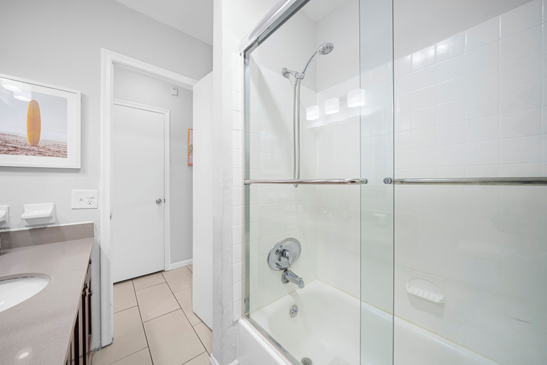 Others 5, Bayview Apartments by Lowkl, Broward
