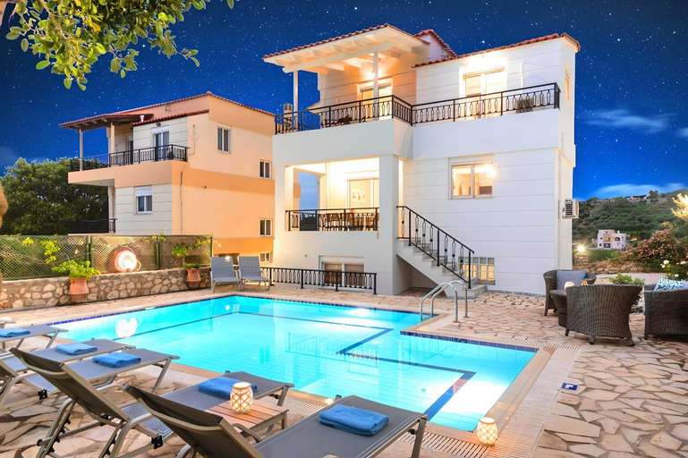 Sport & Beauty 2, Mare Blue Villas Heated Pools, Crete
