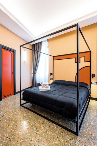 Bedroom 4, Capuana15, Napoli