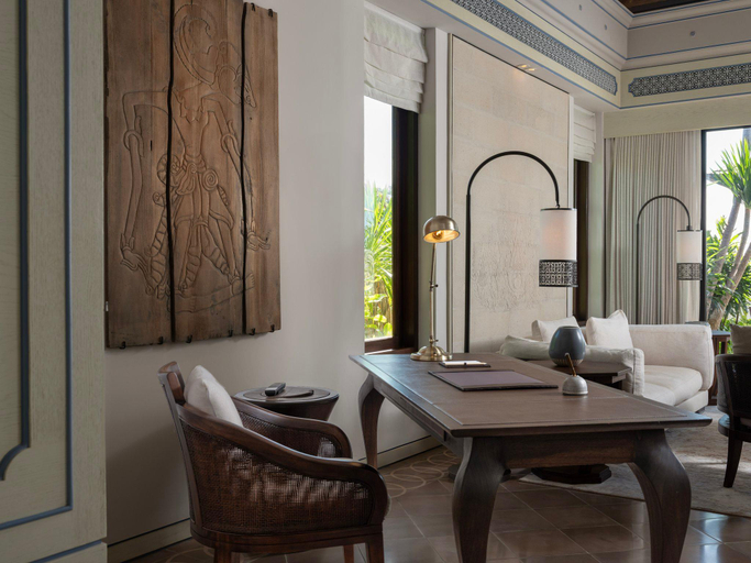 Dining Room 9