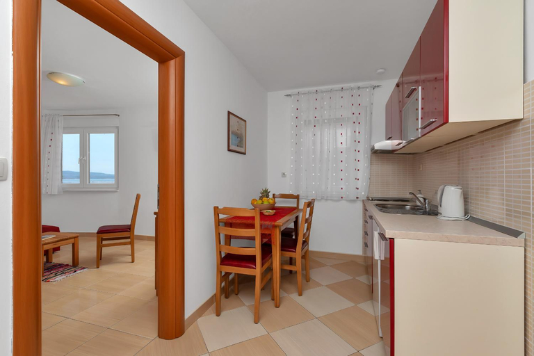 Others 5, Villa Juric 2, Baška Voda
