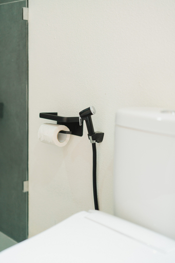 Bathroom 14