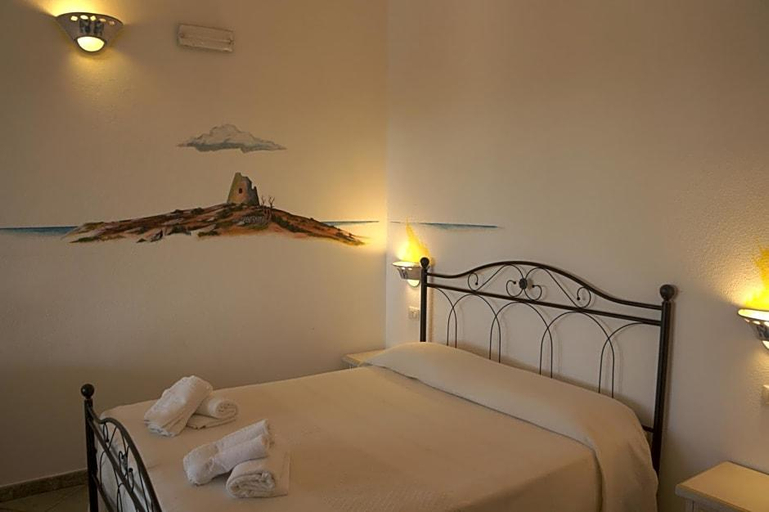 Bedroom 3, Hotel Residence La Ciaccia, Sassari