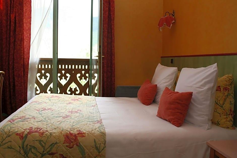 Bedroom 3, Brit Hotel Florimont, Haute-Savoie