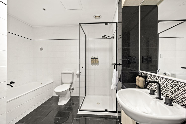 Bedroom 3, Melbourne City Suites, Melbourne