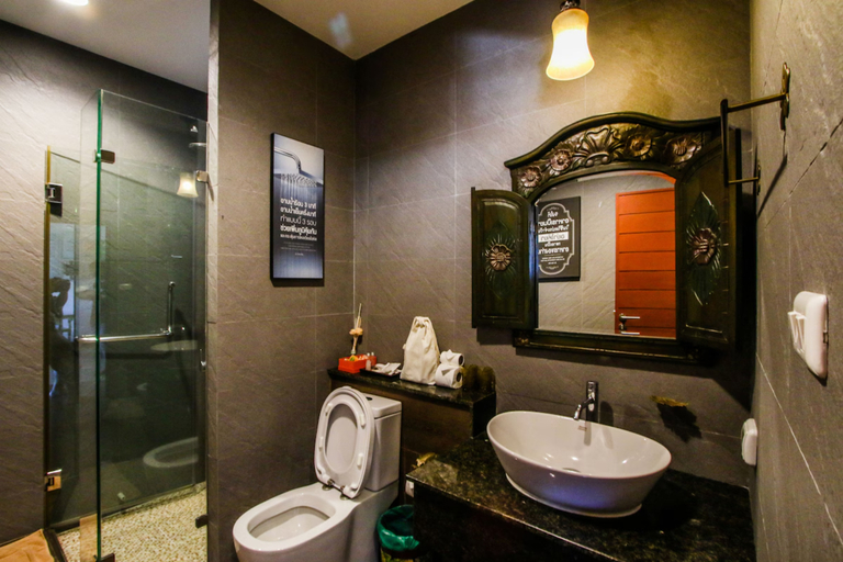 Bathroom 3, Raintree Khao Yai Hotel, Pak Chong