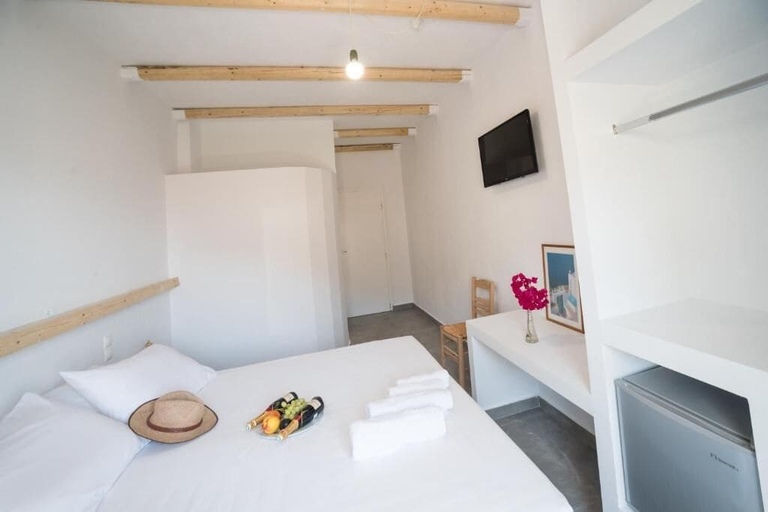 Bedroom 4, Ifestia Hotel Santorini, South Aegean