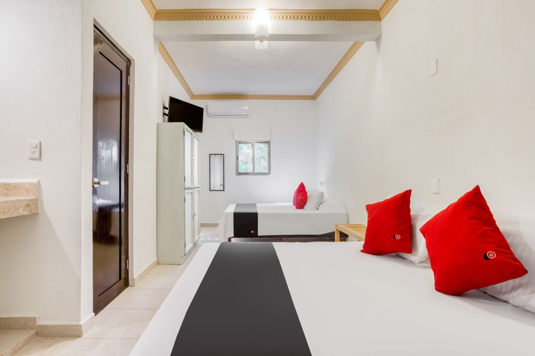 Bedroom 3, Arco Maya, Isla Mujeres