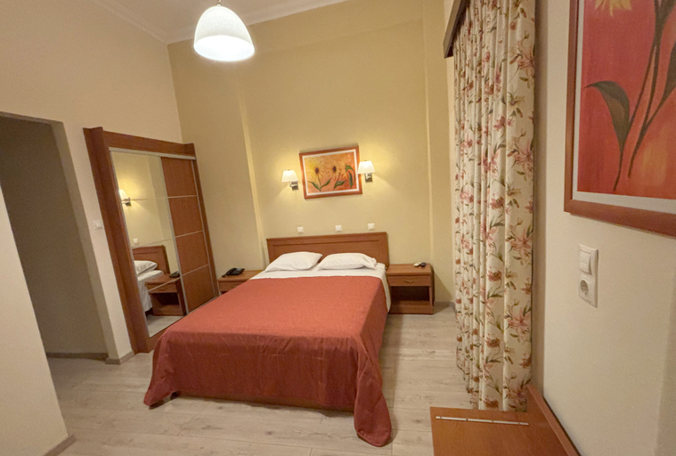 Bedroom 4, Kronio, West Greece