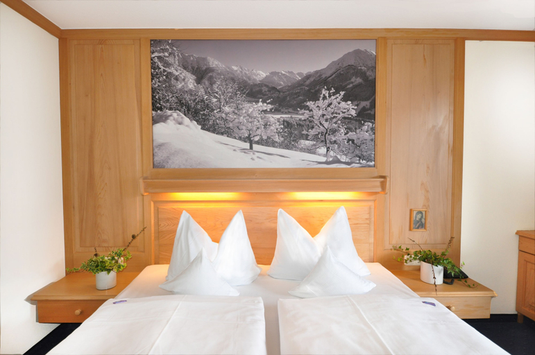 Bedroom 3, Hotel Sonnenbichl, Oberallgäu