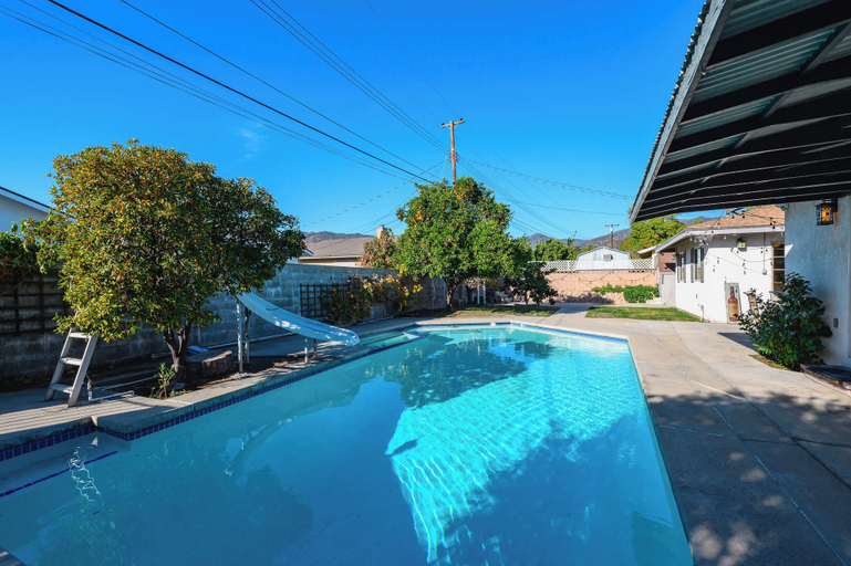 Sport & Beauty 4, Luxury Estate With Sparkling Pool & Elegant Amenities, Los Angeles