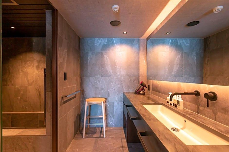 Bathroom 5, Lake Akan Tsuruga Wings, Kushiro City