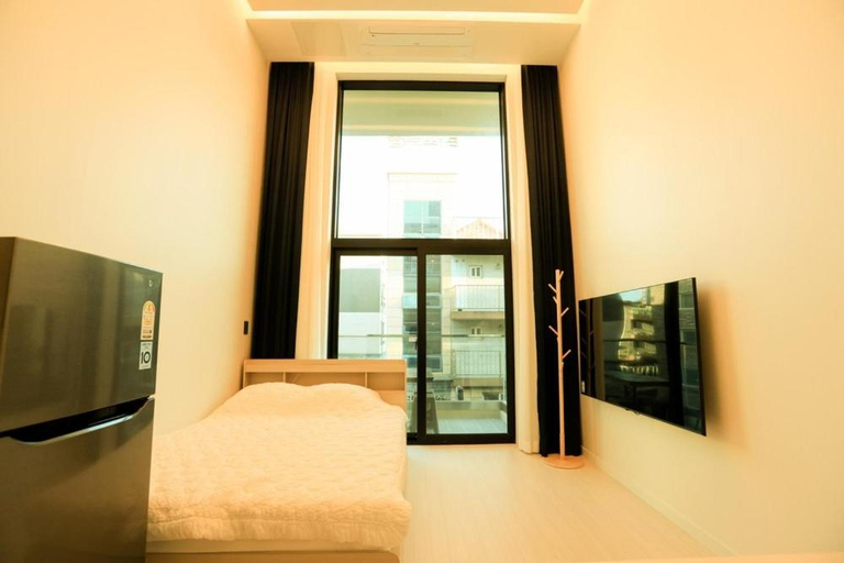 Bedroom 2, Daecheon Golden Rose Pension, Boryeong