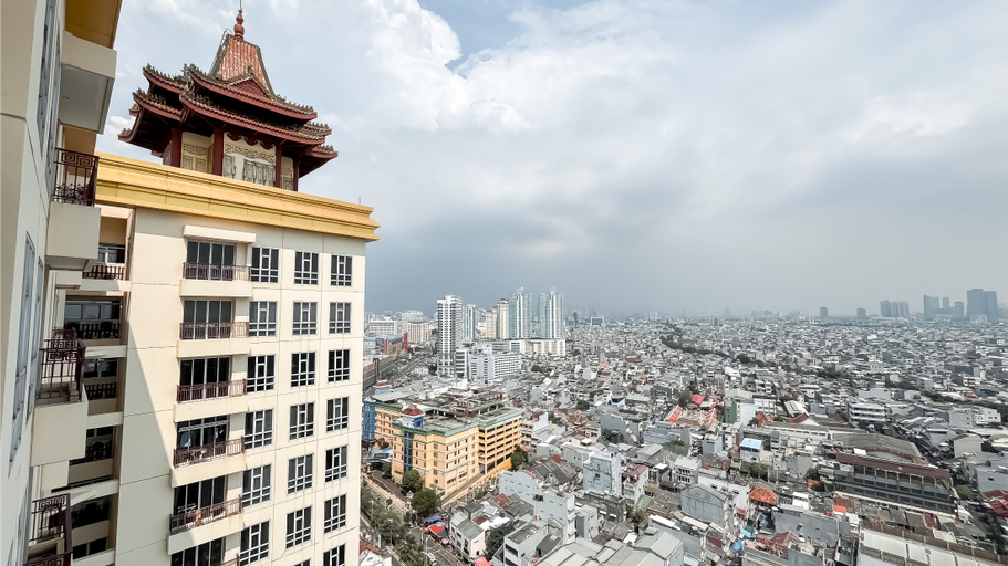 Exterior & Views 3, Spacious and Comfortable 3BR Apartment at Lucky Tower Residence By Travelio, Jakarta Barat