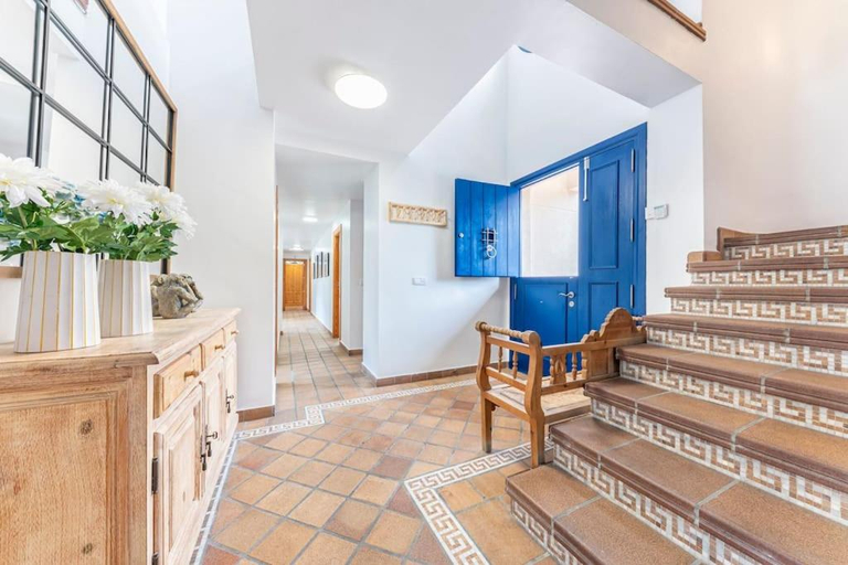 Others 5, Villa Lucentum, Alicante