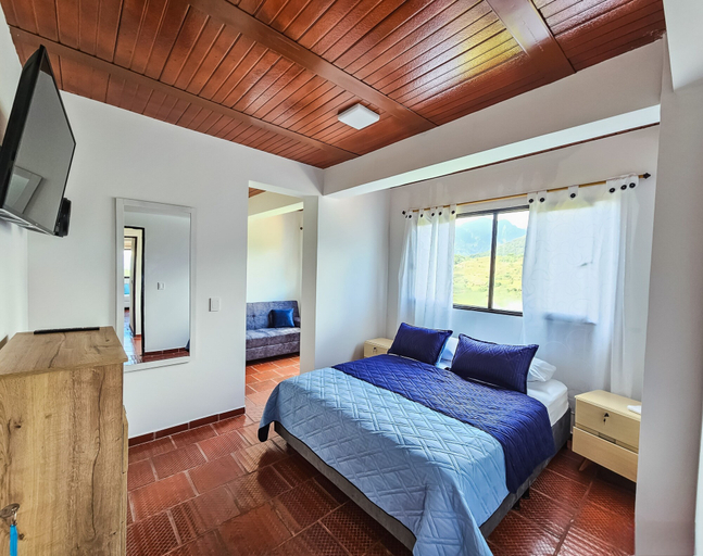 Bedroom 2, finca recreacional la fortaleza, Galán
