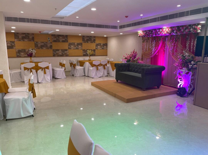 Others 4, Hotel Le-Crown, Chandigarh