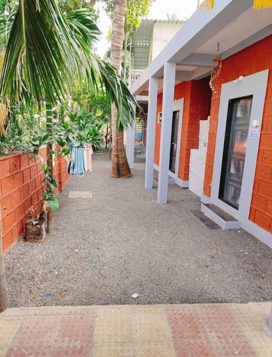 Exterior & Views 2, A Ghule Patil Family Beach Resort, Raigarh