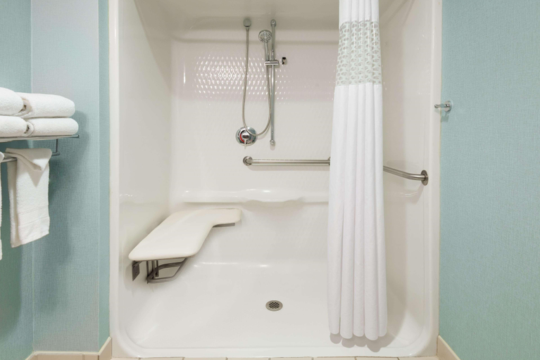 Bathroom 14