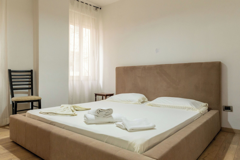Bedroom 2, Tirent Apartment - Spacious 2-Bedroom Stay Near Liqeni i Thatë, Tirana