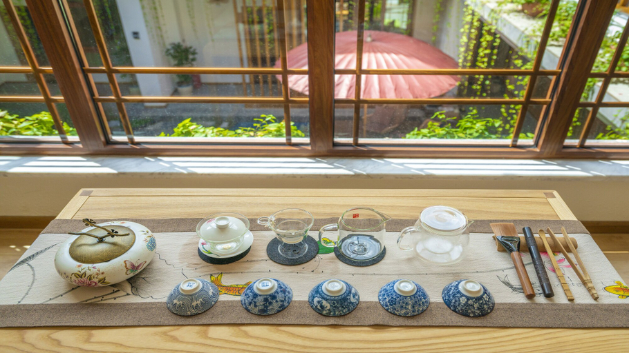 Food & Drinks, Floral Hotel · Rushuang Courtyard Lijiang, Lijiang