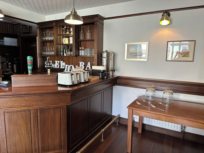 Food & Drinks 4, Eldon's Bed & Breakfast