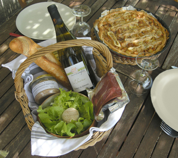 Food & Drinks 2, Tramois - Chambres d'hôtes, Nièvre