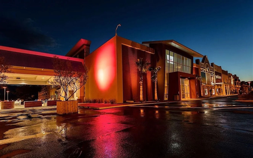 Exterior & Views 2, Holiday Inn Resort MESQUITE by IHG, Clark