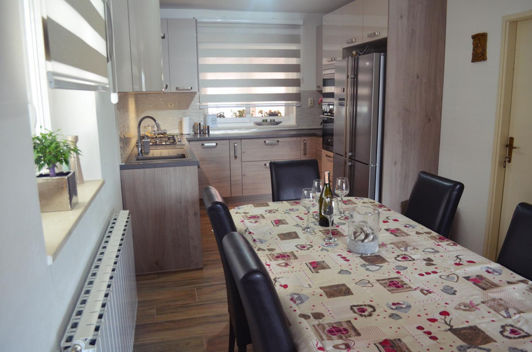 Others 4, Apartment Kneze, Korčula