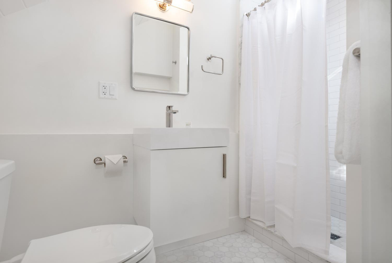 Bathroom 4, The Martin, Nantucket