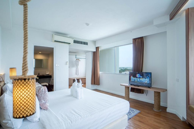 Bedroom 15