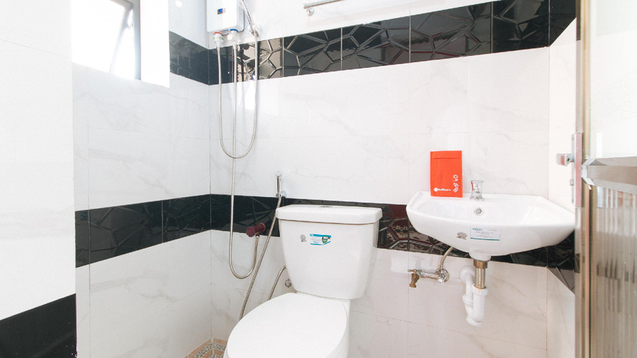 Bathroom 6