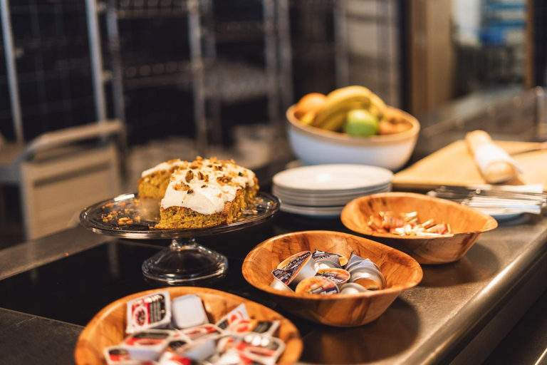 Food & Drinks 4, Apex2100 International Ski Academy Tignes, Savoie