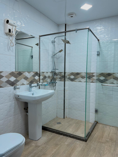 Bathroom 4, Casa Del Mar, Batumi
