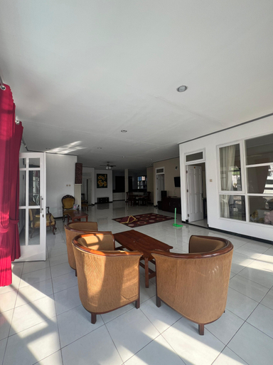 Others 5, Executive Villa, Malang