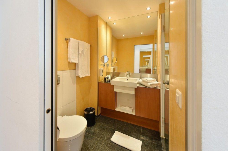 Bedroom 2, Hotel UTO KULM car-free hideaway in Zurich, Affoltern