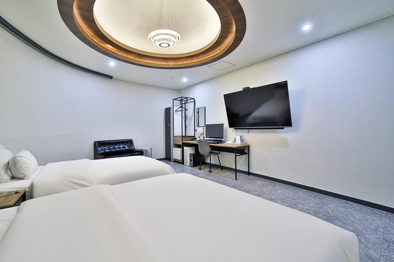 Bedroom 4, Cheongju Hotel Leon, Cheongju