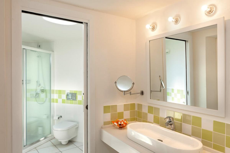 Bathroom 4, Hotel Mare Pineta, Cagliari