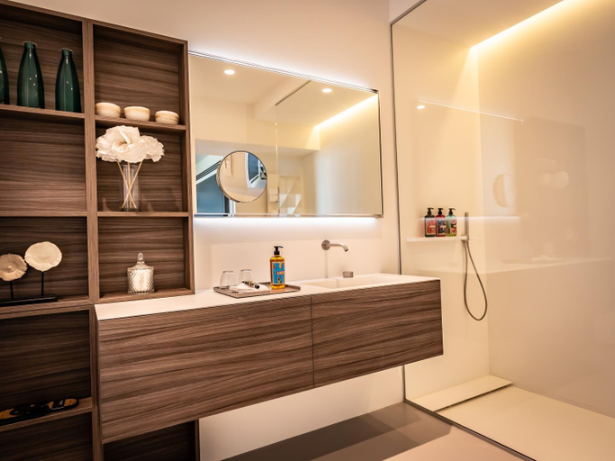 Bathroom 3, Villa AzaiTu Suites, Corse-du-Sud