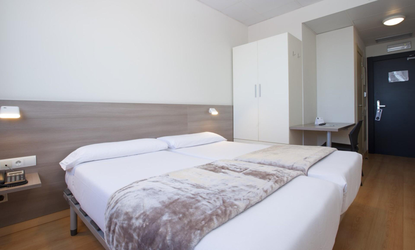 Others 5, Vertice Roomspace, Madrid
